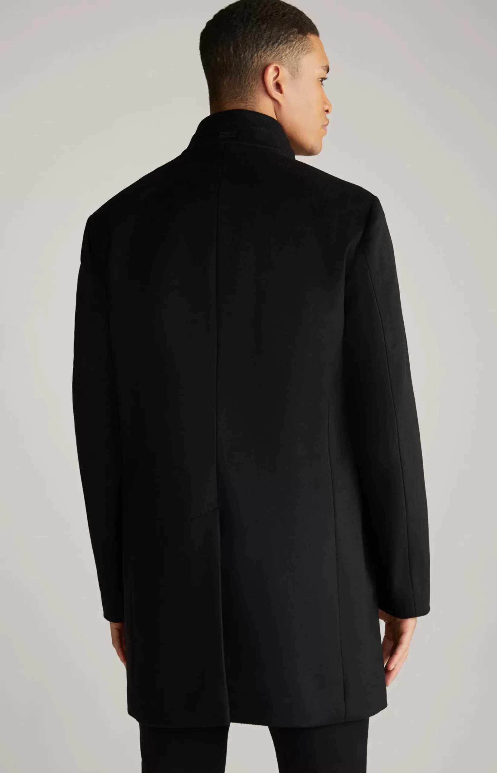 Maron Coat in Black