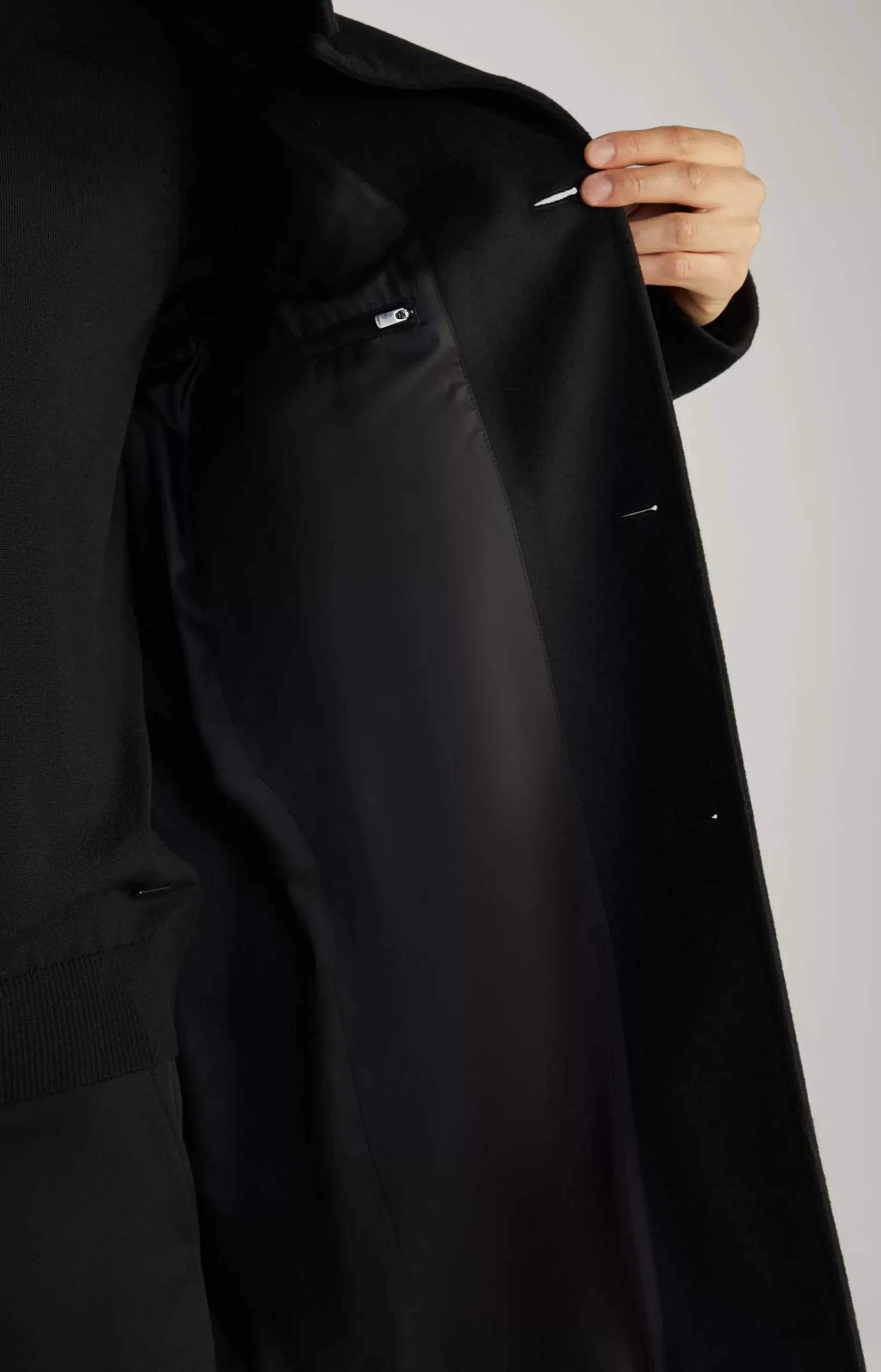 Maron Coat in Black
