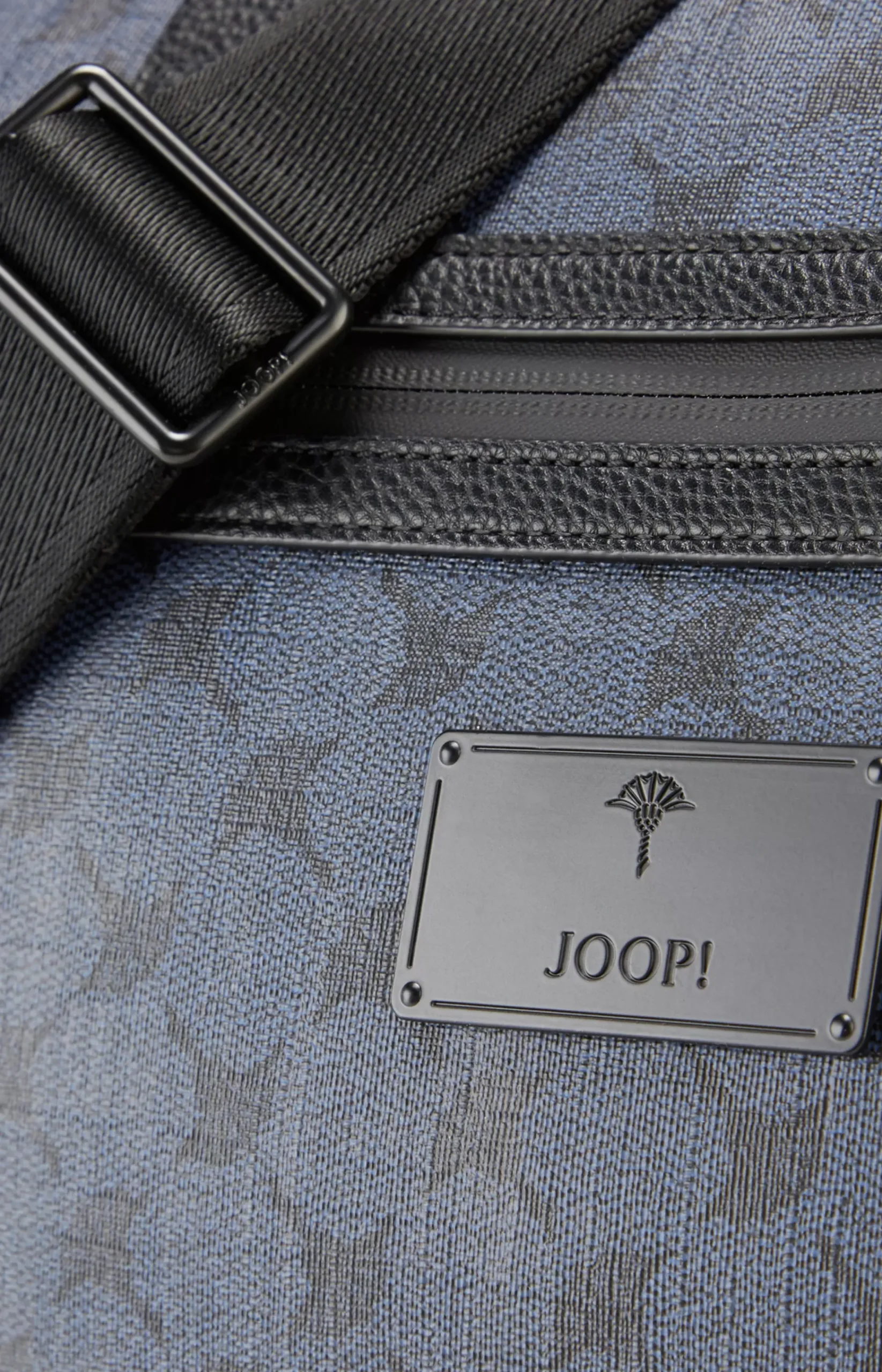 Mazzolino Lev Weekender in a Dark Blue Pattern