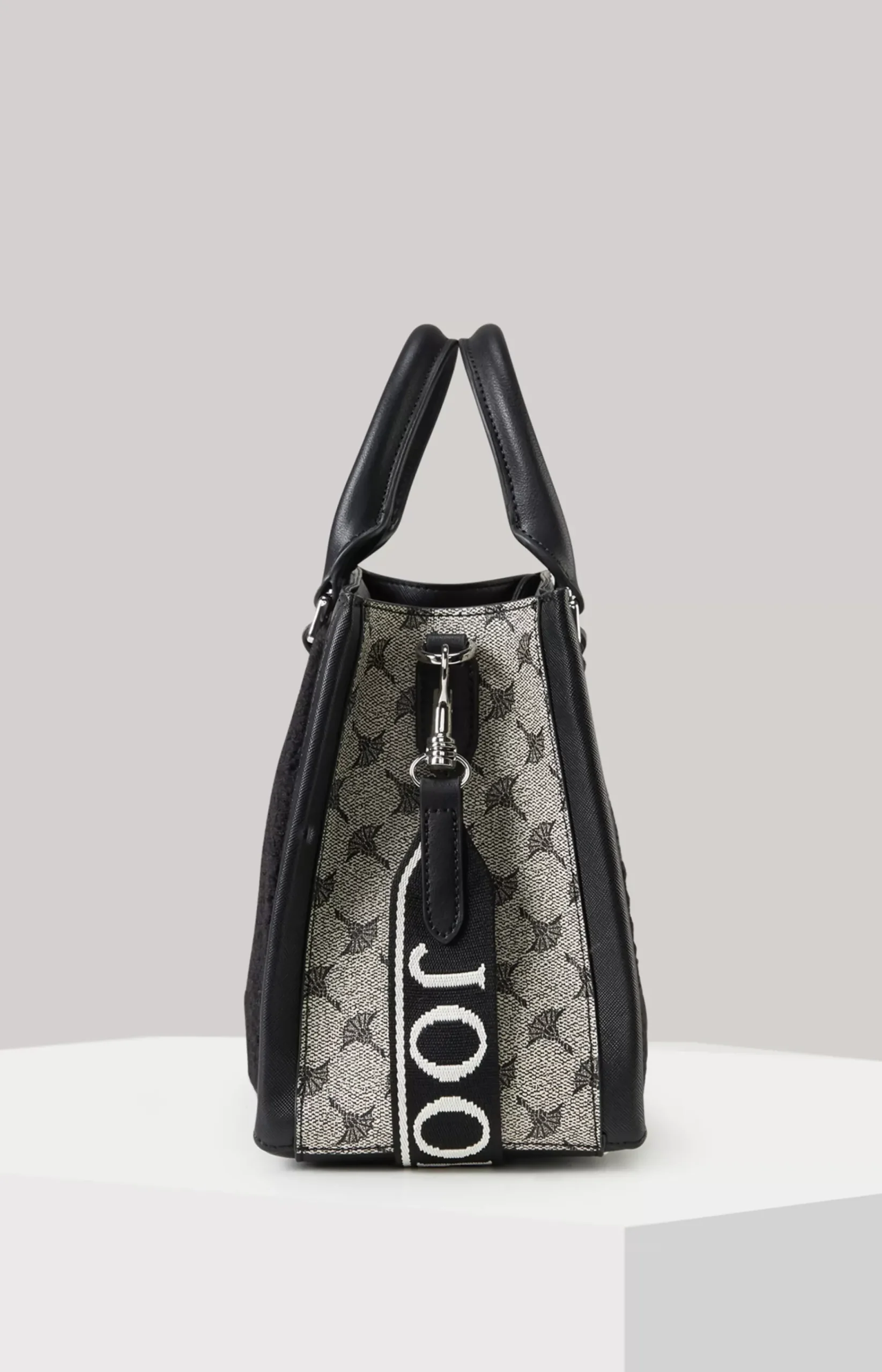 Mazzolino Pelo Aurelia Handbag in Black