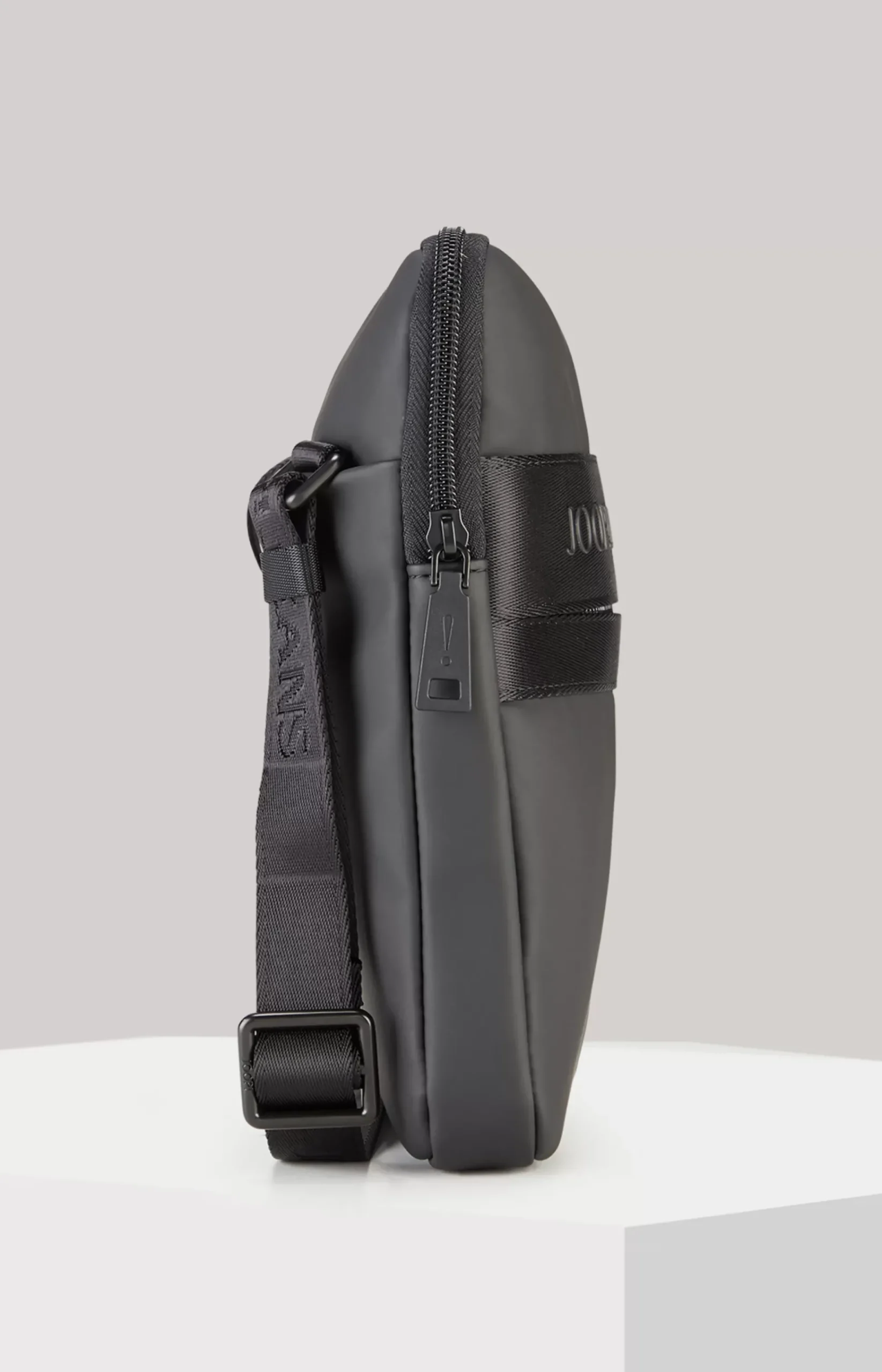 Modica Nuvola Liam Shoulder Bag in Black