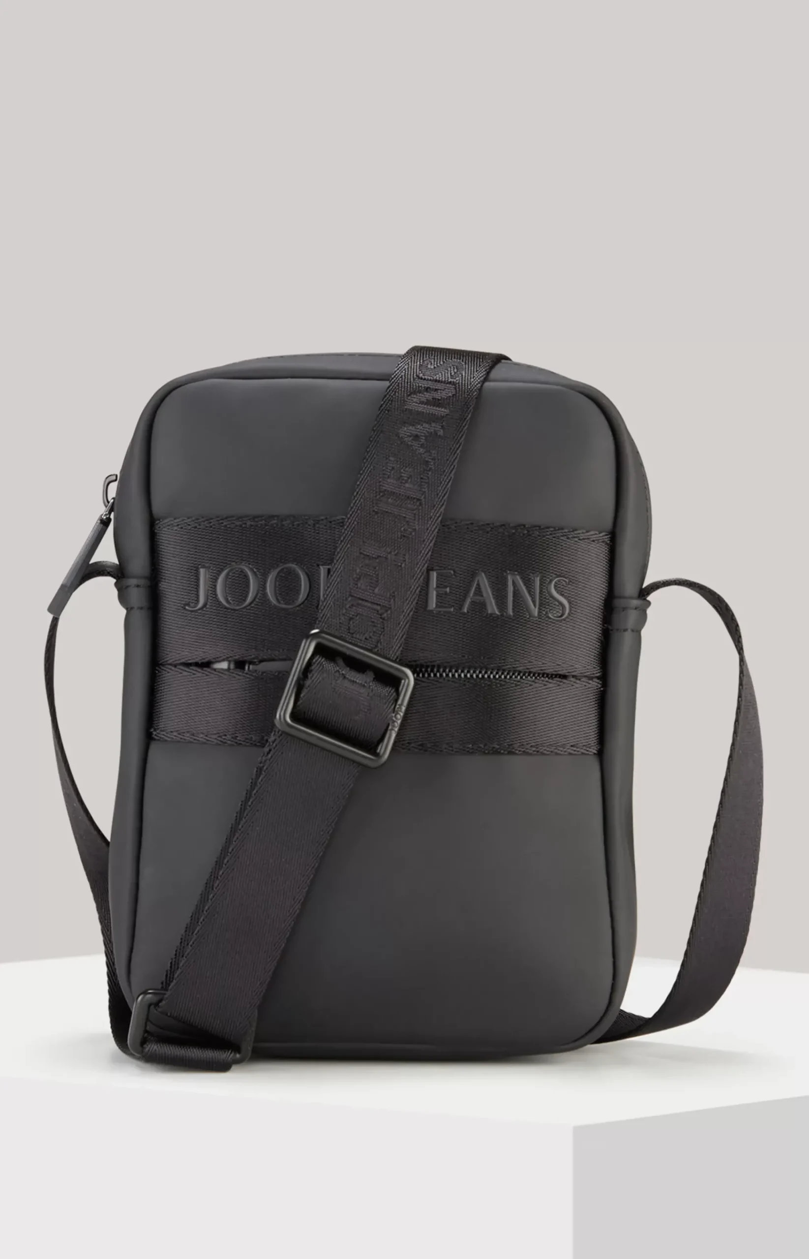 Modica Nuvola Rafael Shoulder Bag in Black