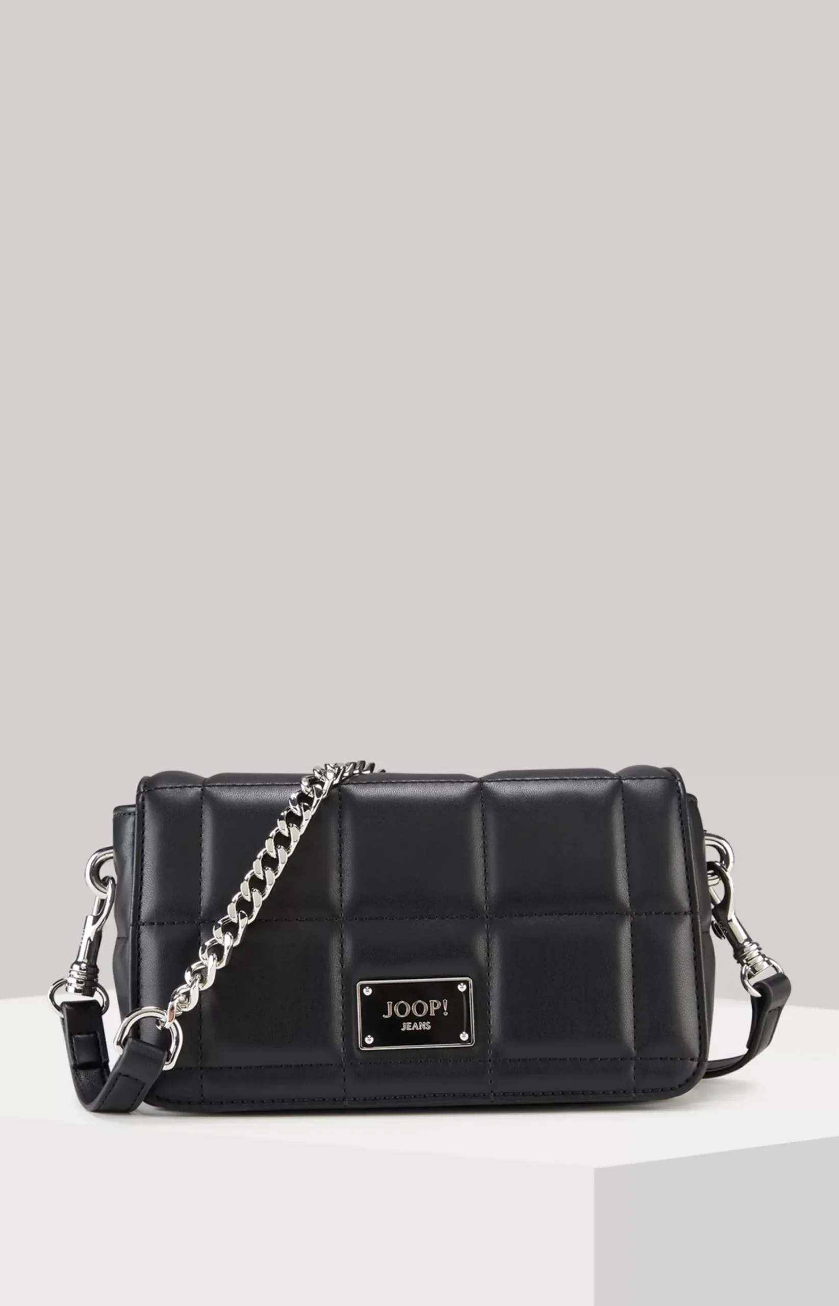 Ordine Luzi Shoulder Bag in Black