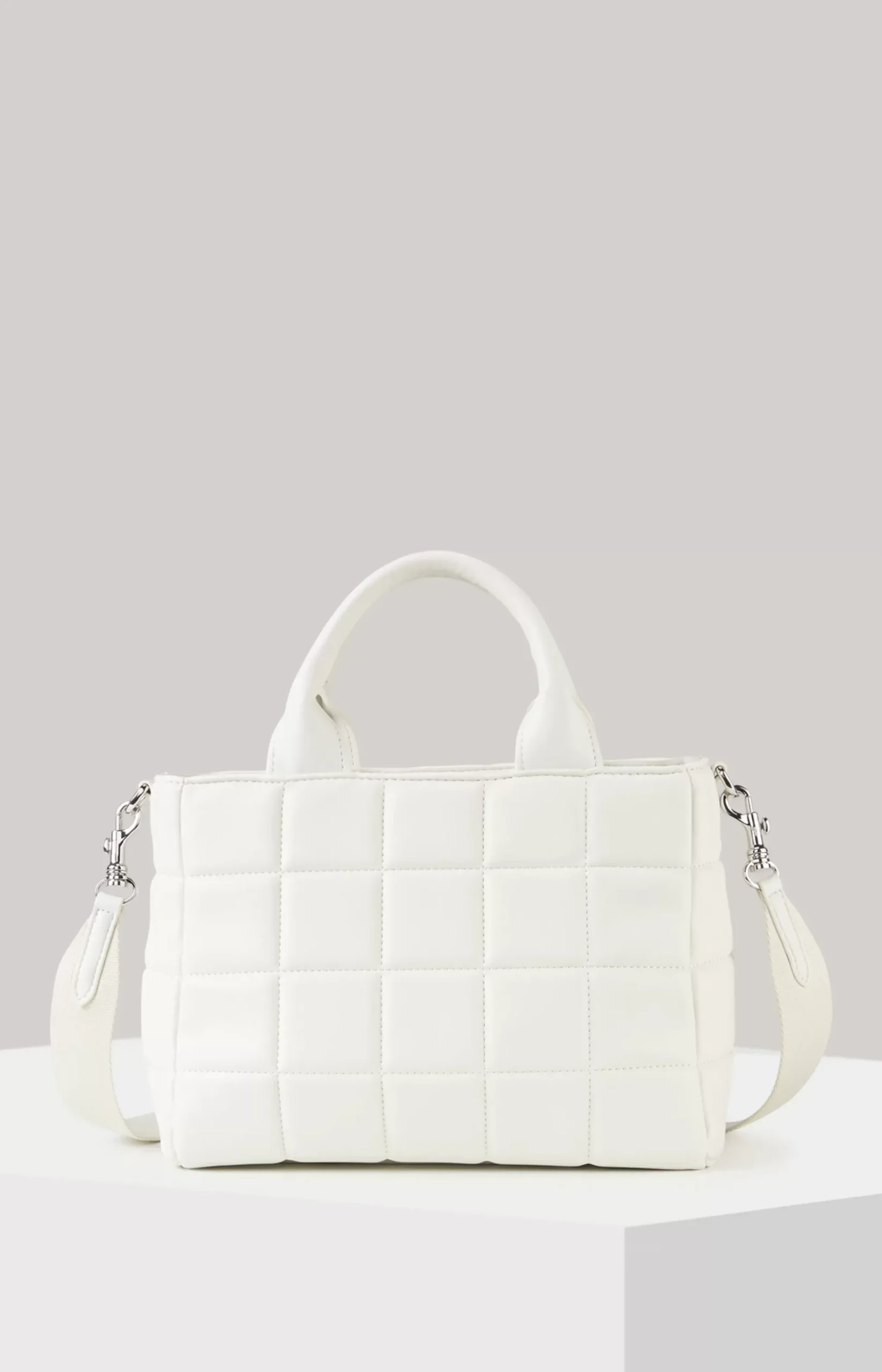 Ordine Sila Handbag in Offwhite