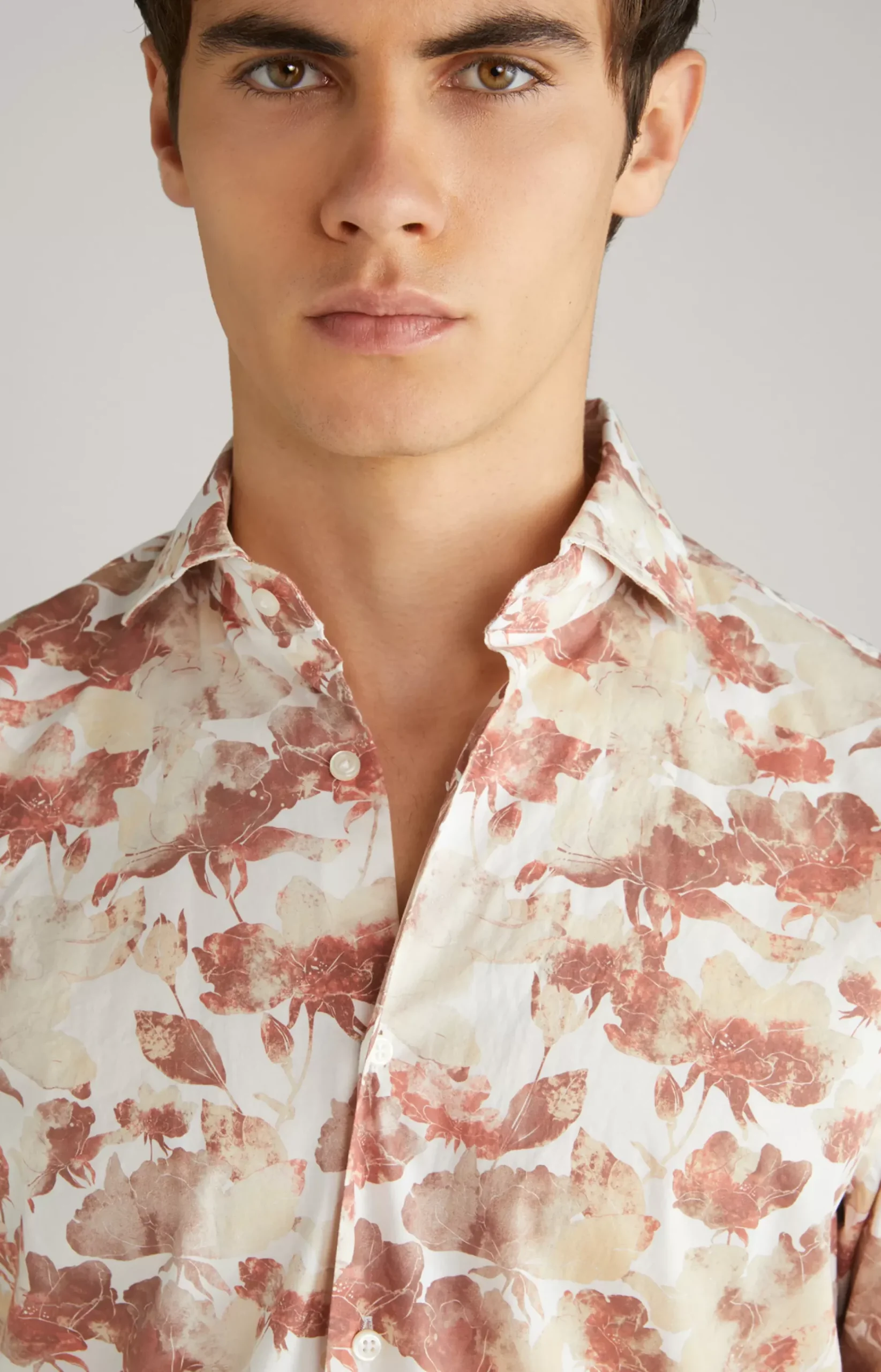 Pai Shirt in a Red Pattern