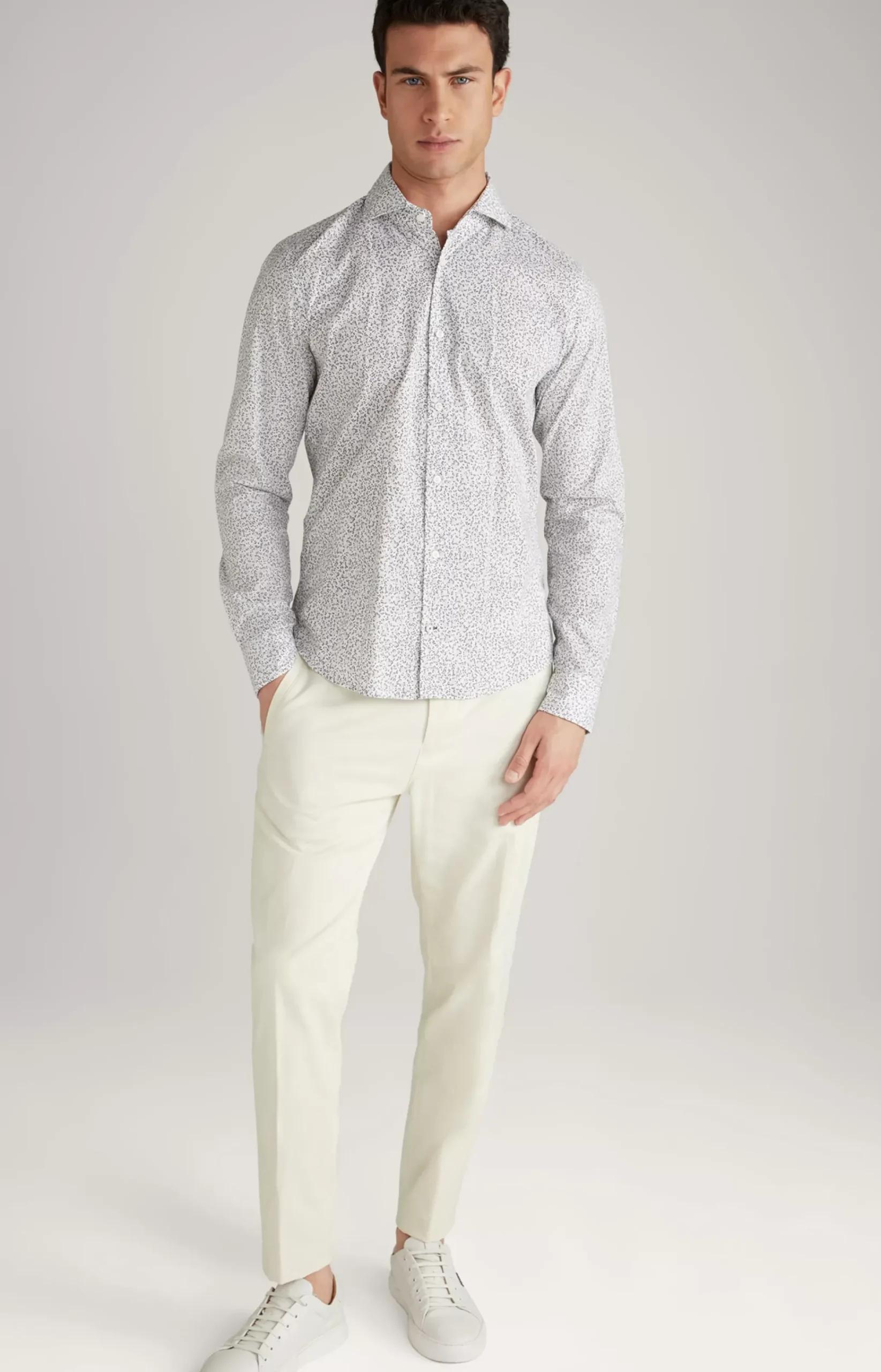 Pai Shirt in a White Pattern