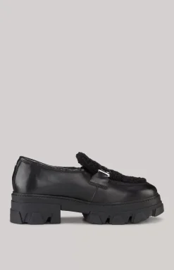 Peluche Camy Slip-on Loafers in Black