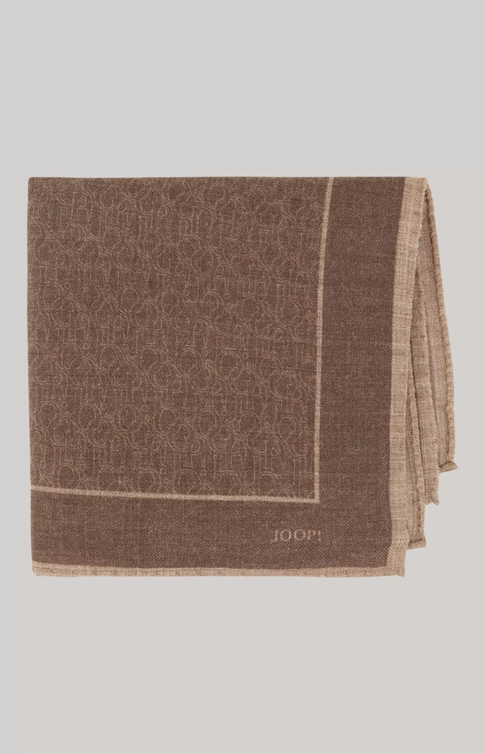 Pocket Square in Brown
