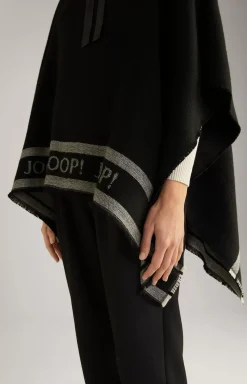 Poncho in Black