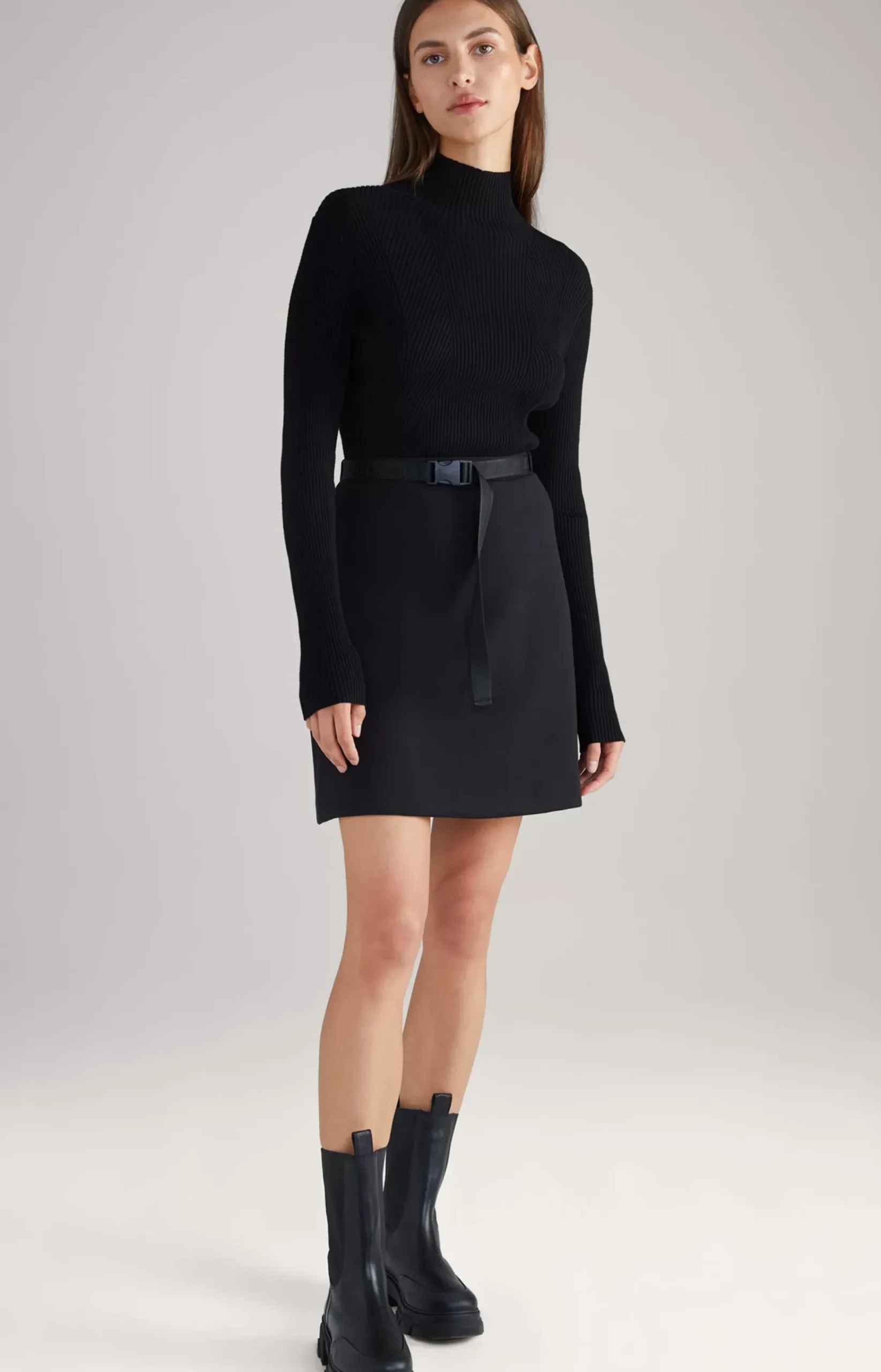 Rib Knit Pullover in Black