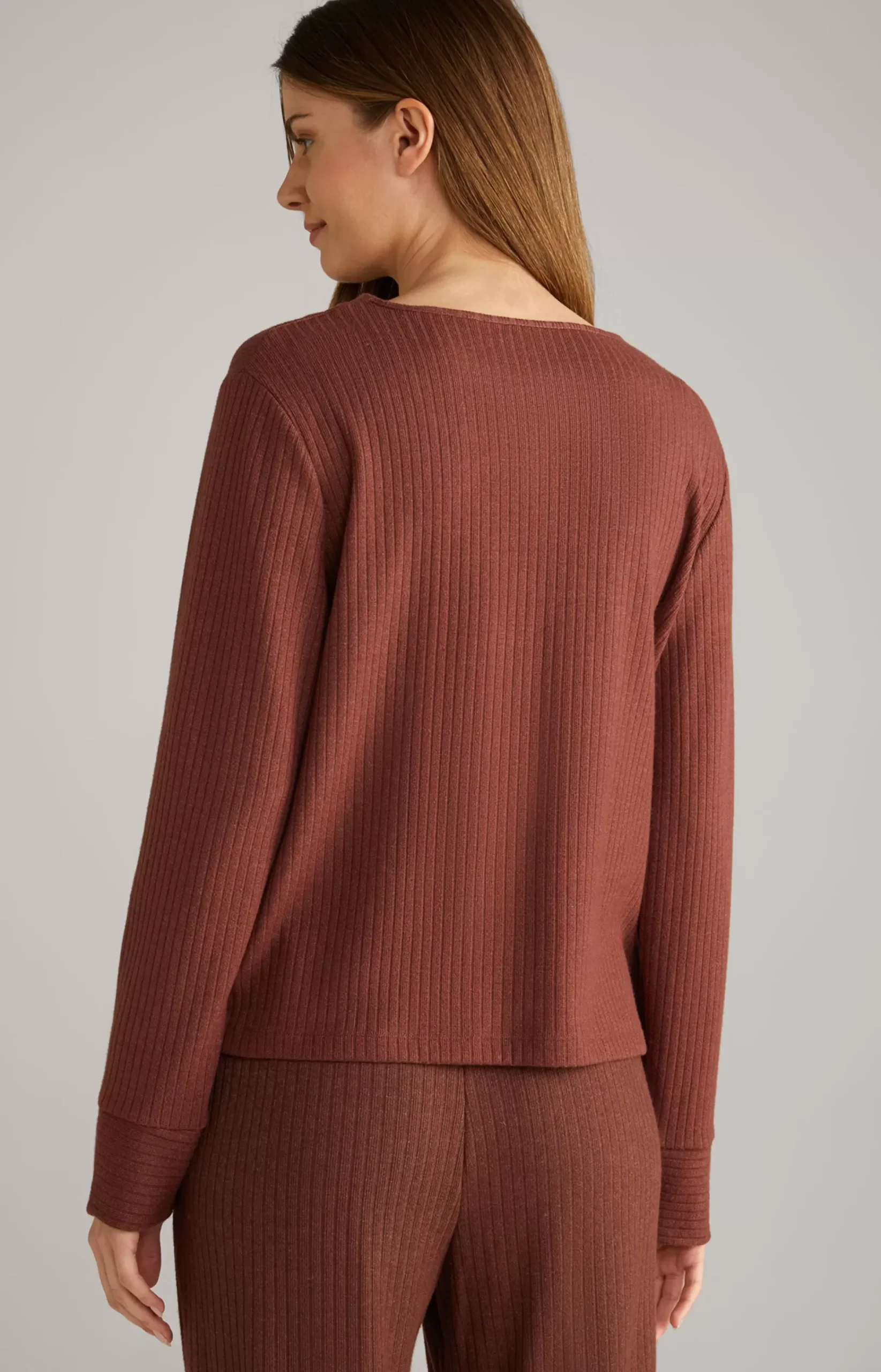 Ribbed Long-Sleeve Loungewear Top in Coffee
