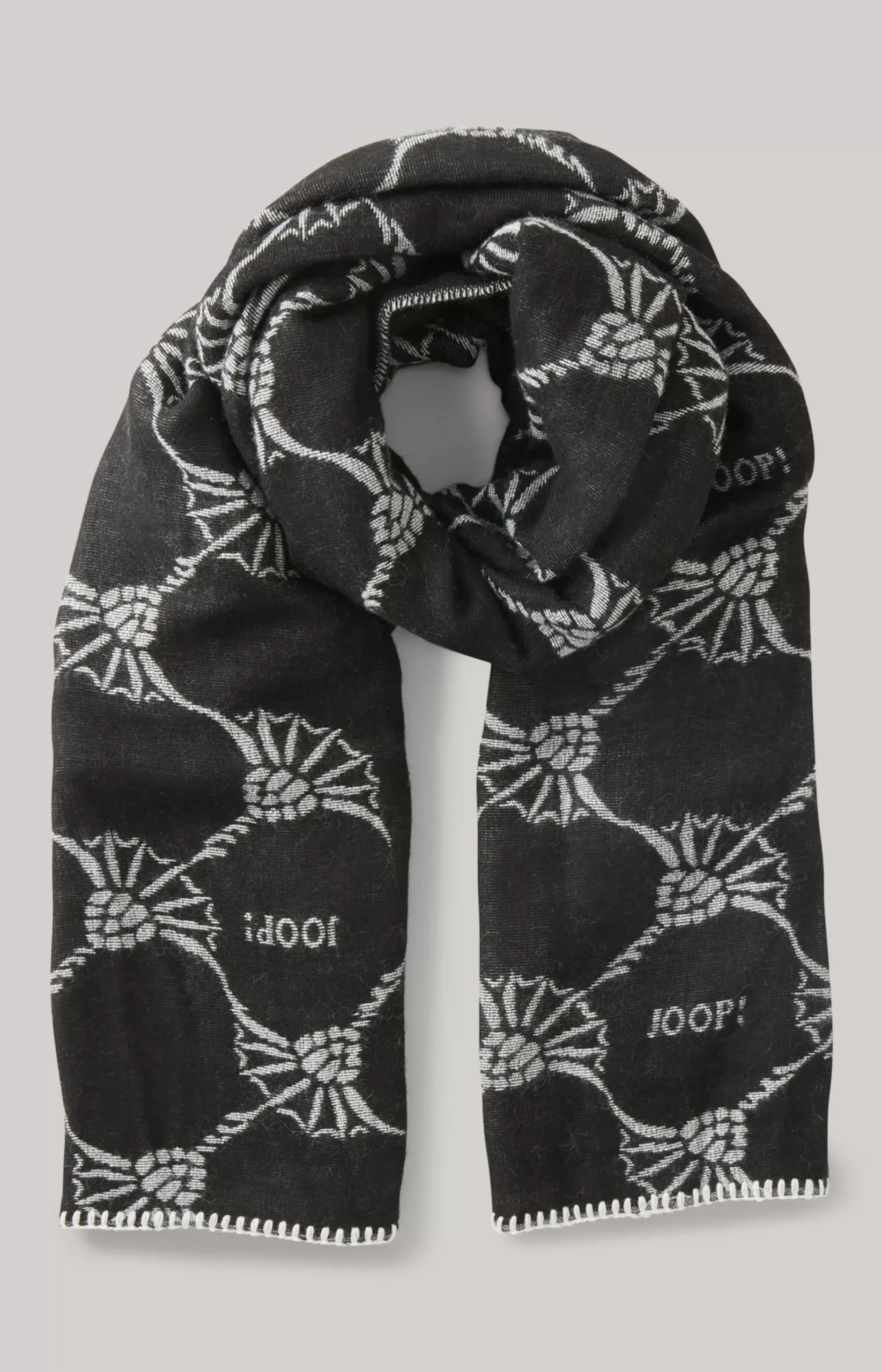 Scarf in Black