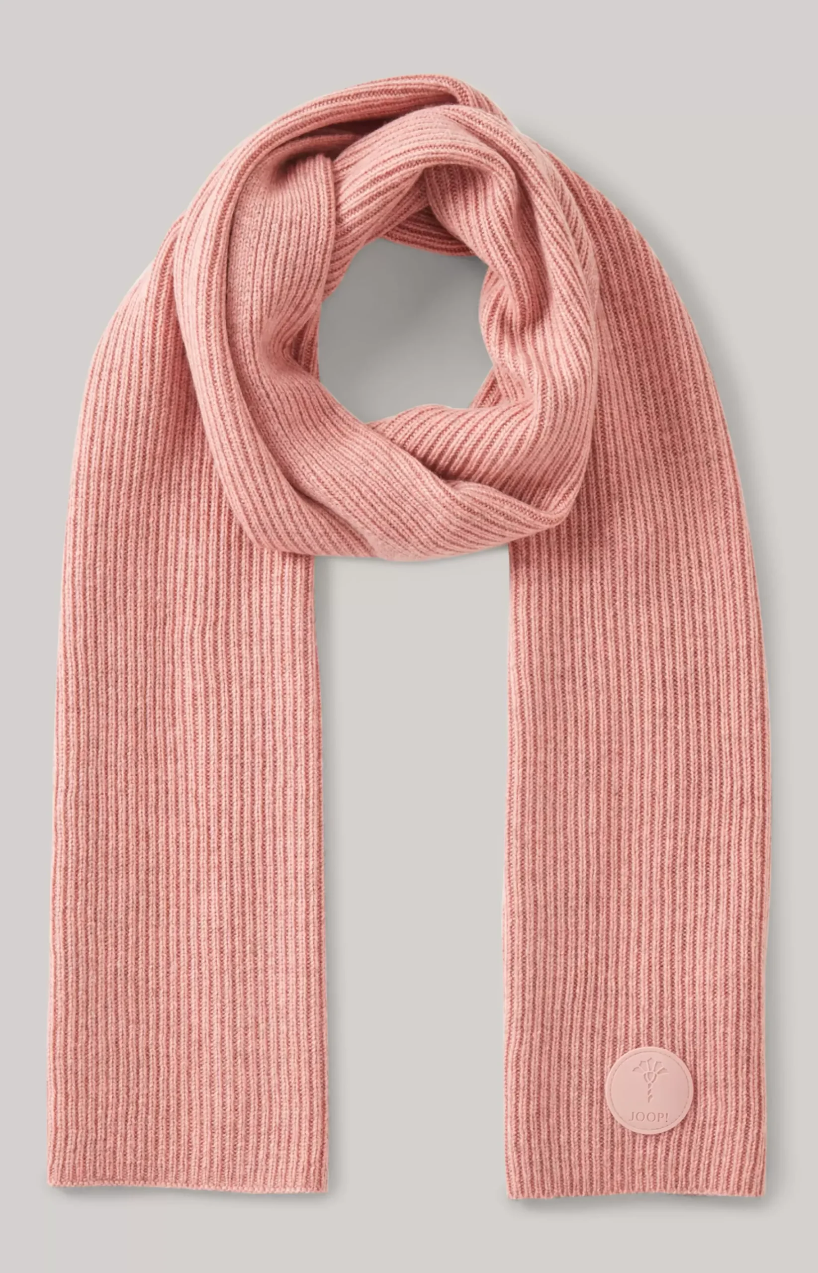 Scarf in Pastel Red