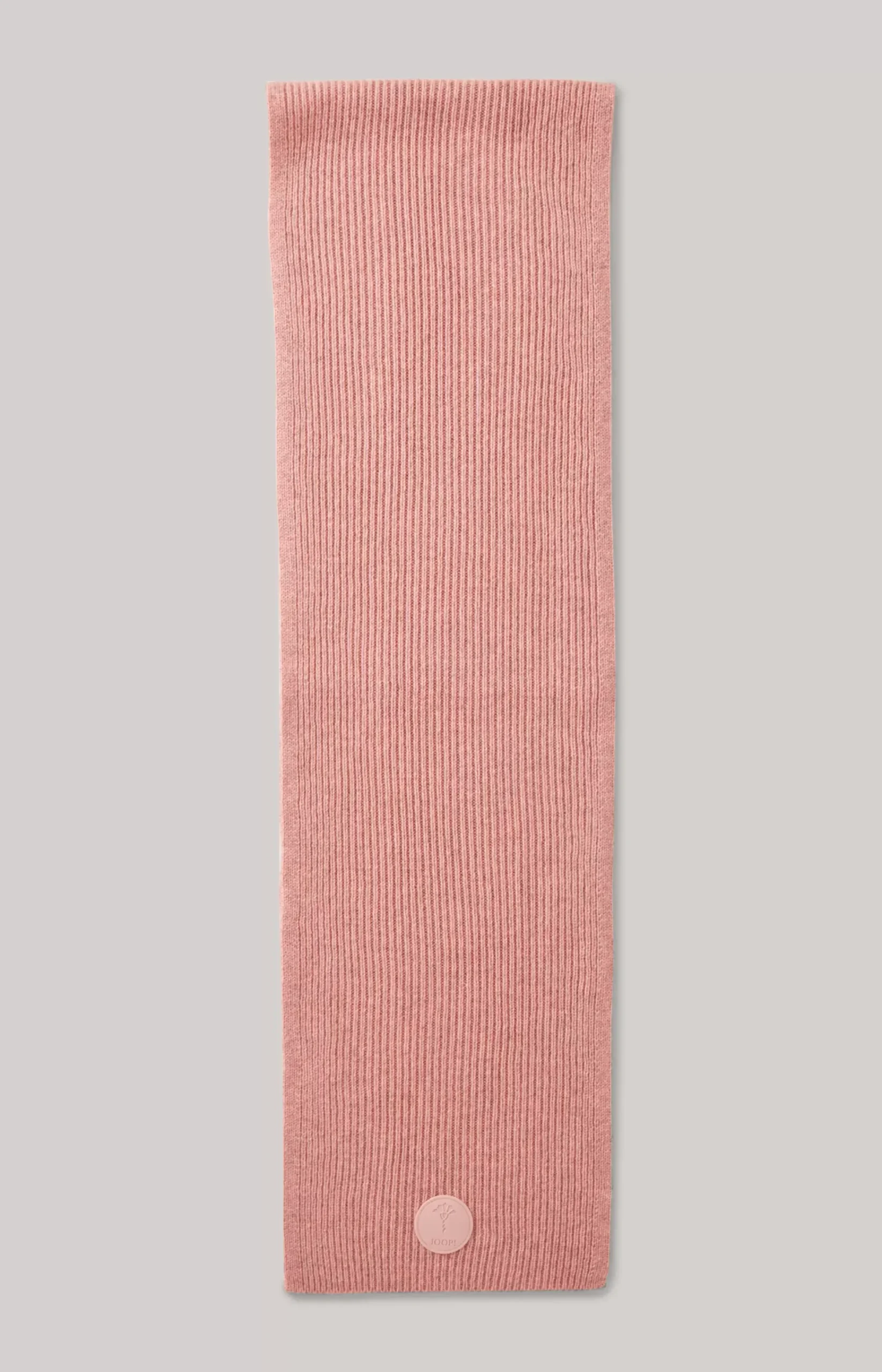 Scarf in Pastel Red