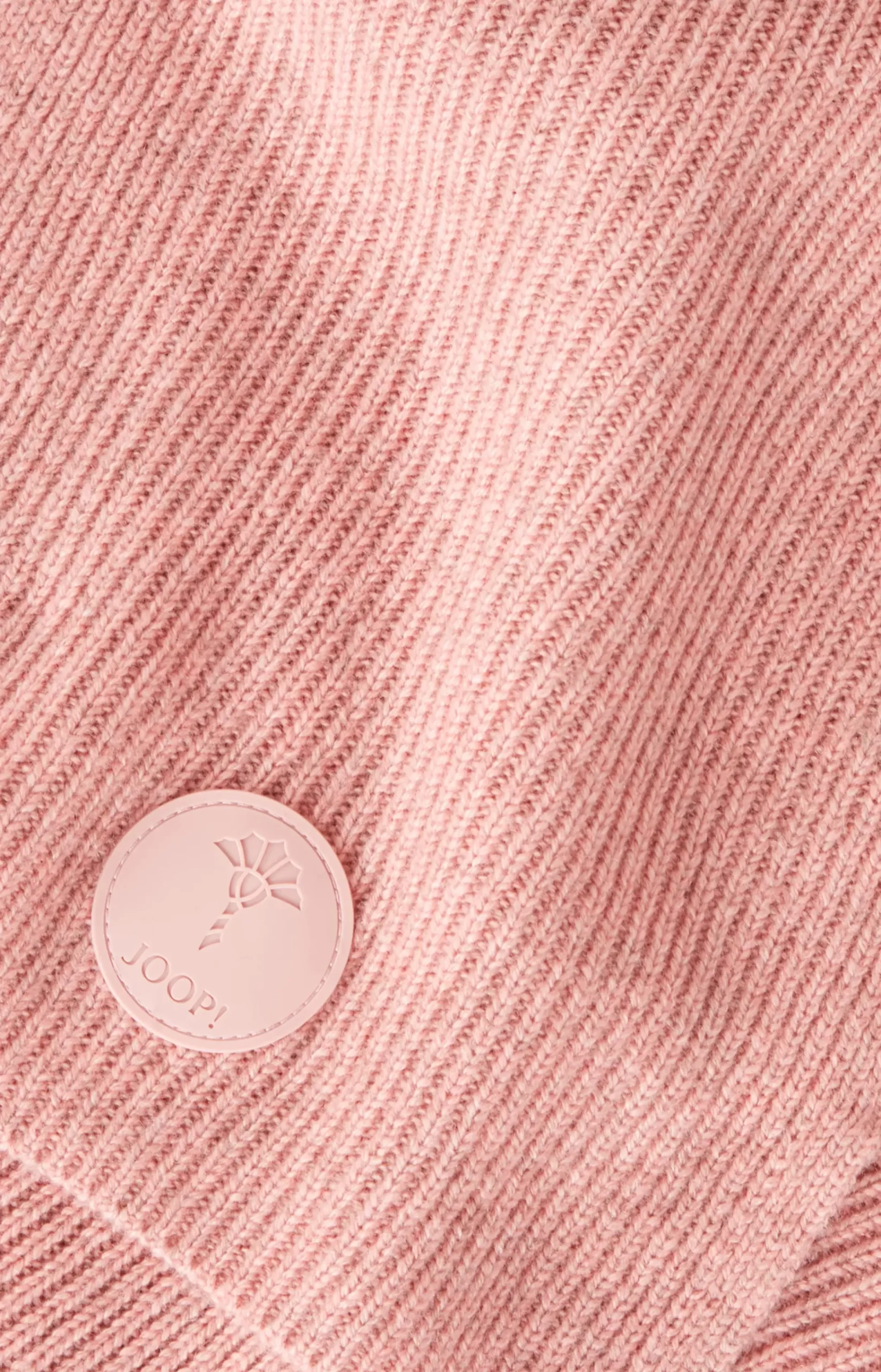 Scarf in Pastel Red