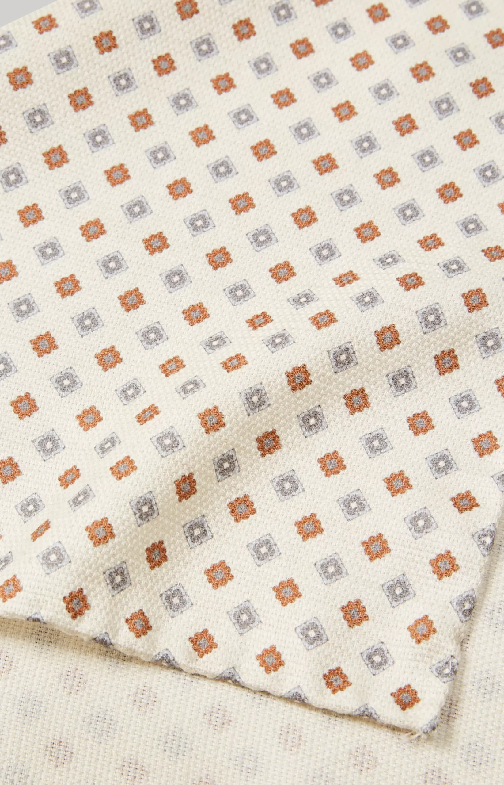Silk Pocket Square in Off-White