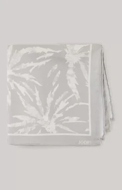 Silk pocket square in silver