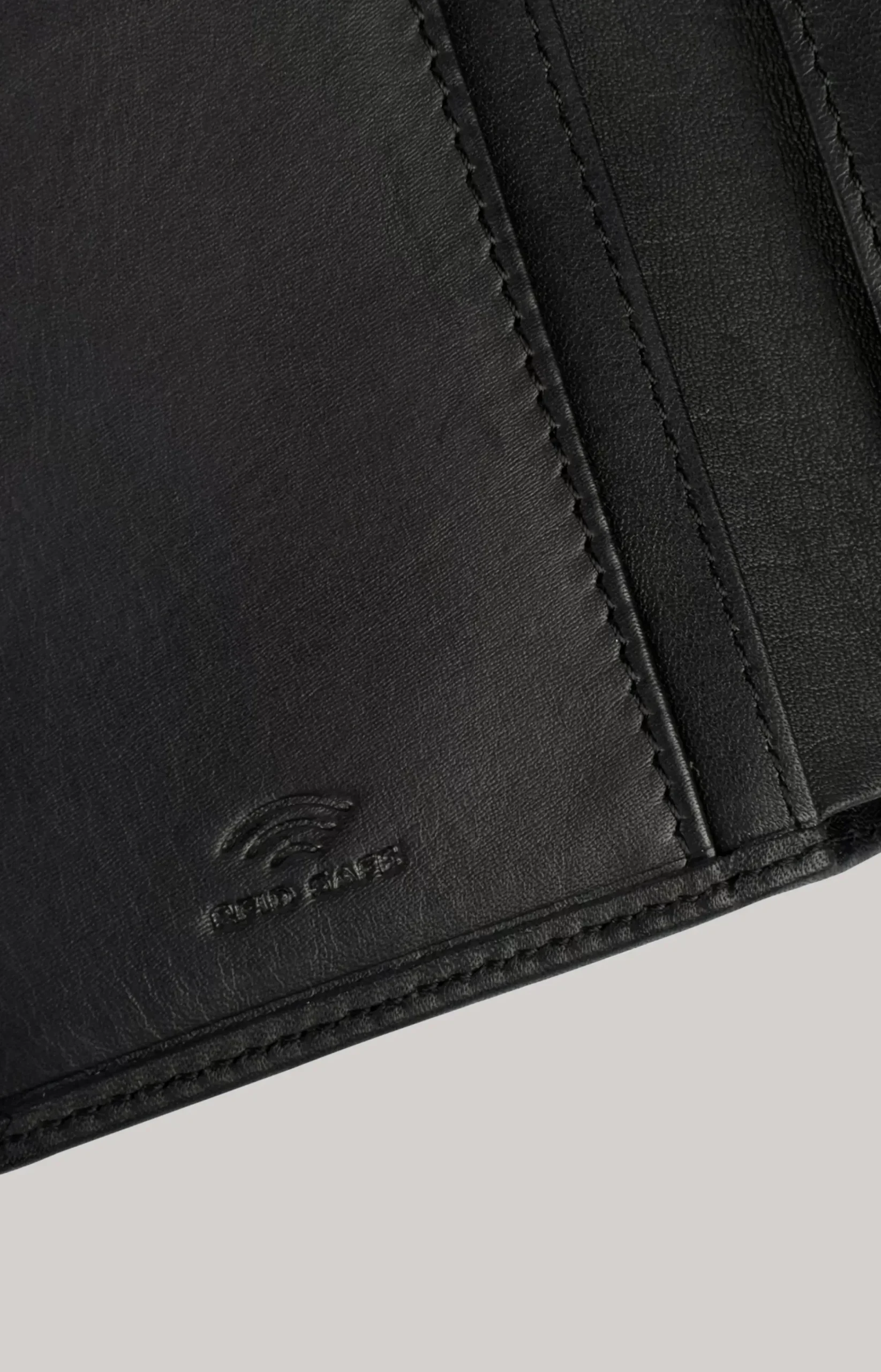 Simona Sofisticato Wallet in Black