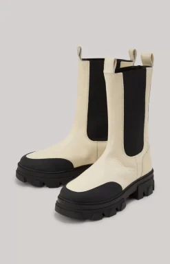 Sofisticato Camy Chelsea Boots in Black