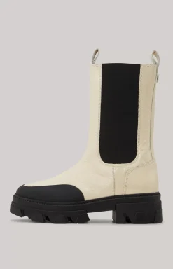 Sofisticato Camy Chelsea Boots in Black