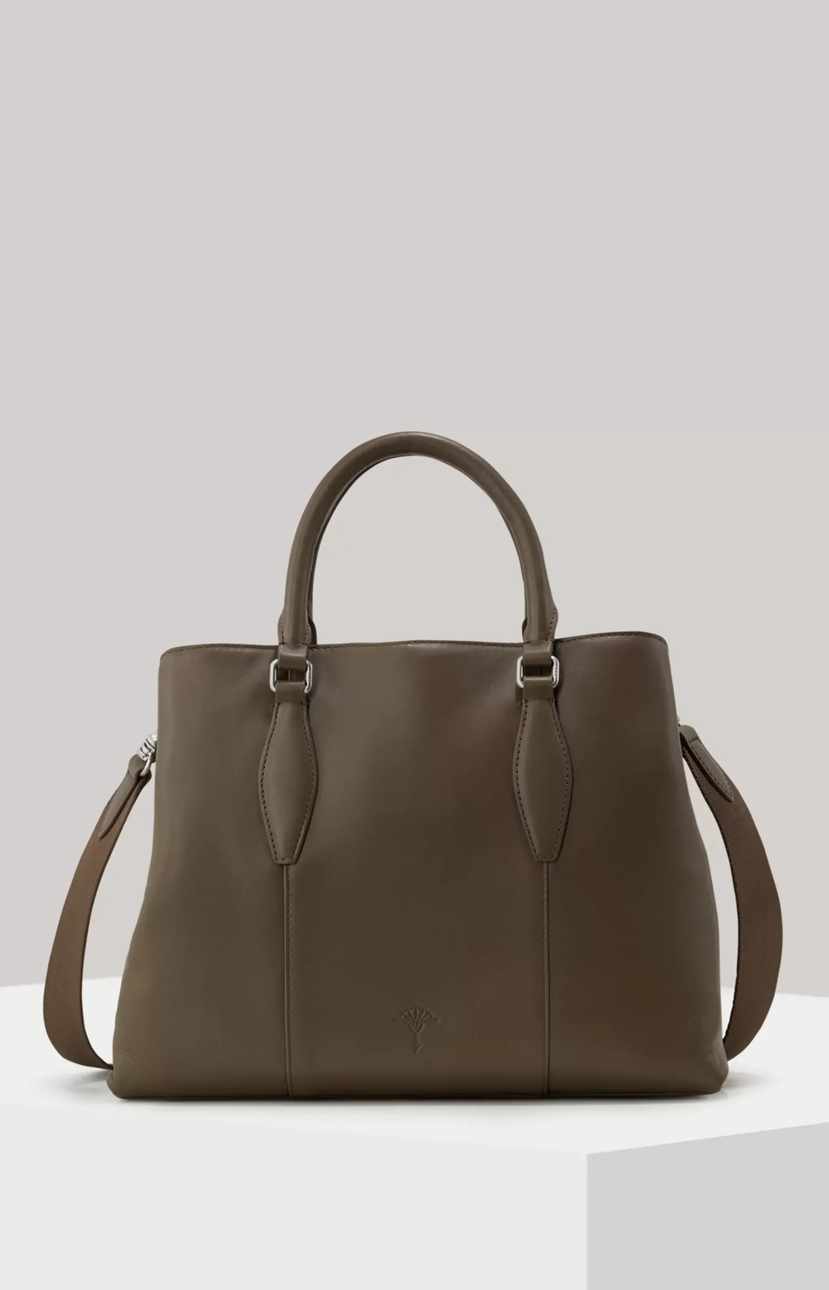Sofisticato Emery Handbag in Brown