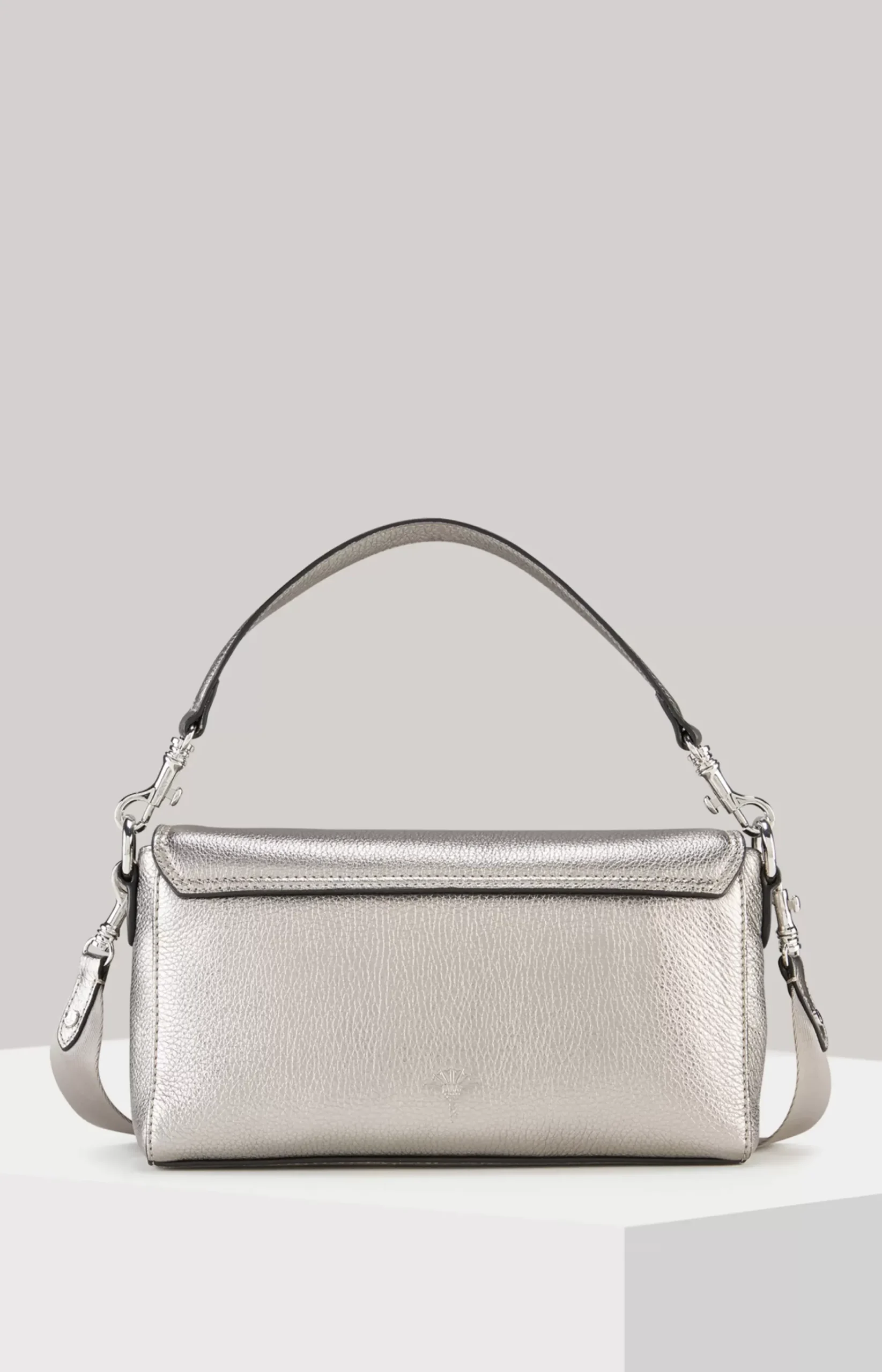Splendere Muna Shoulder Bag in Silver