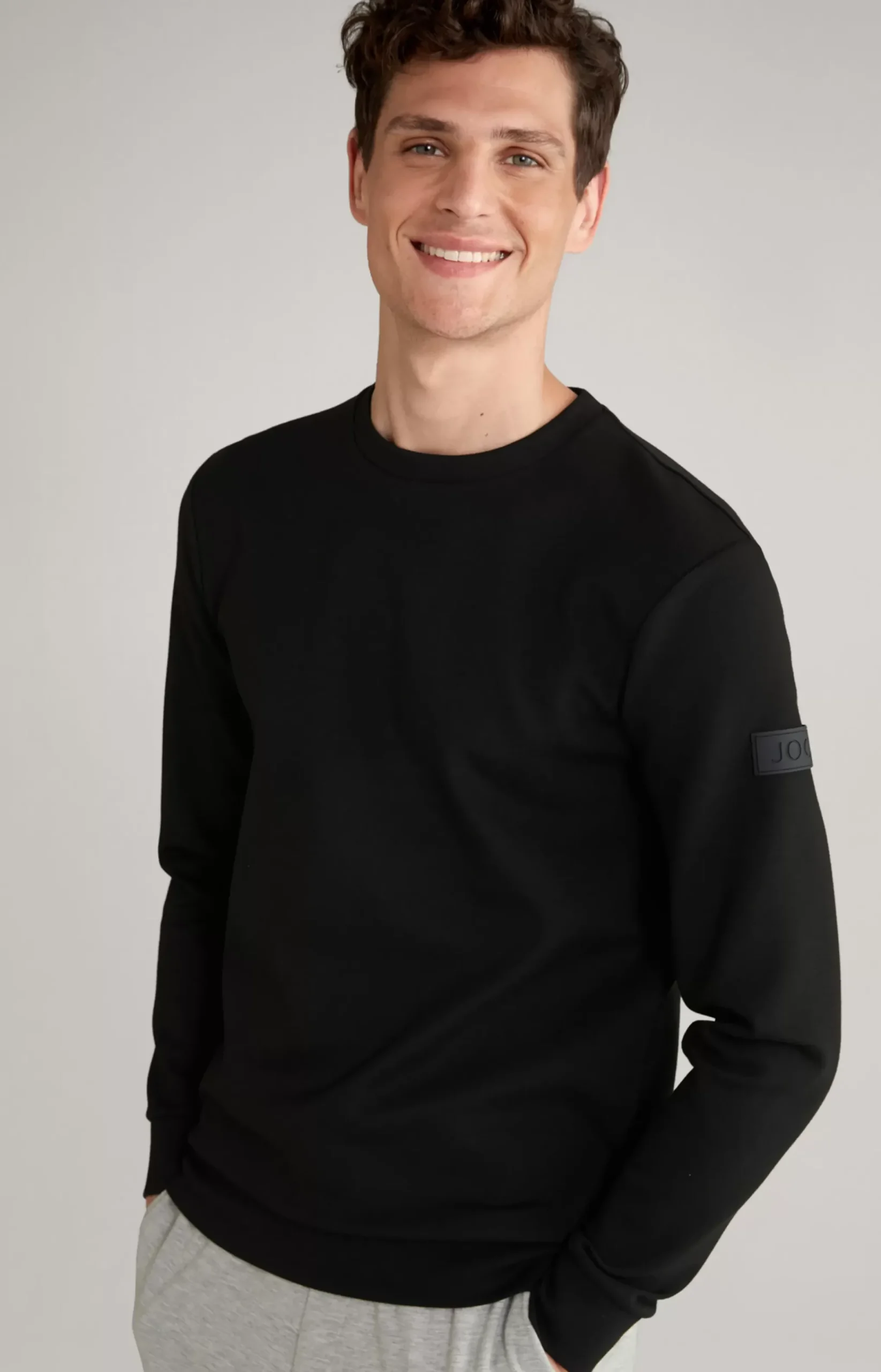 Steve Sweatshirt in Black