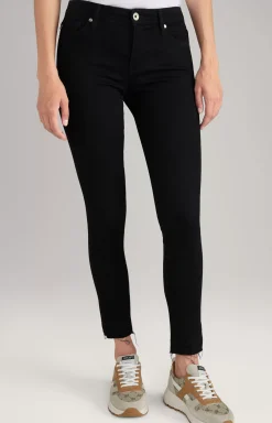 Sue Jeans in Black