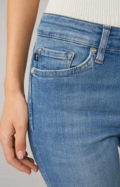 Sue Jeans in Blue Denim