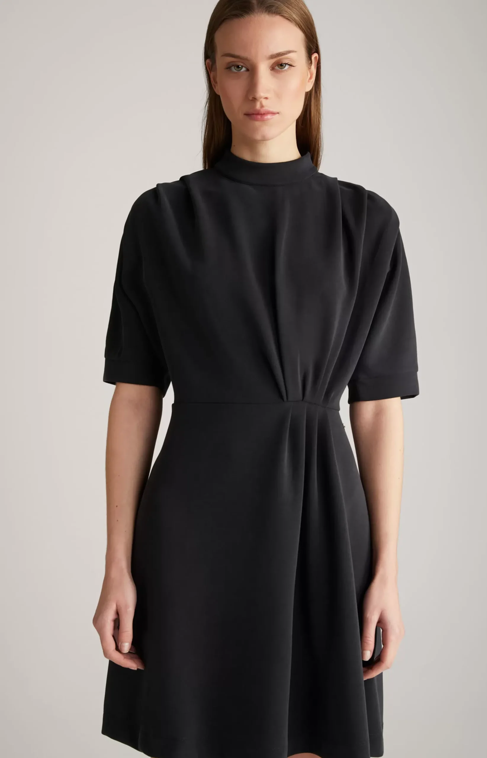 Sweatshirt Dress in Black