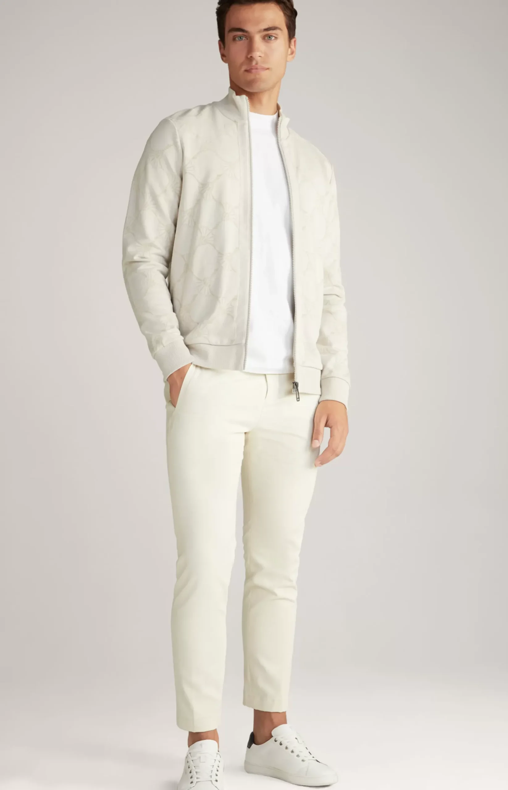 Tamilo Sweatshirt Jacket in Off-white