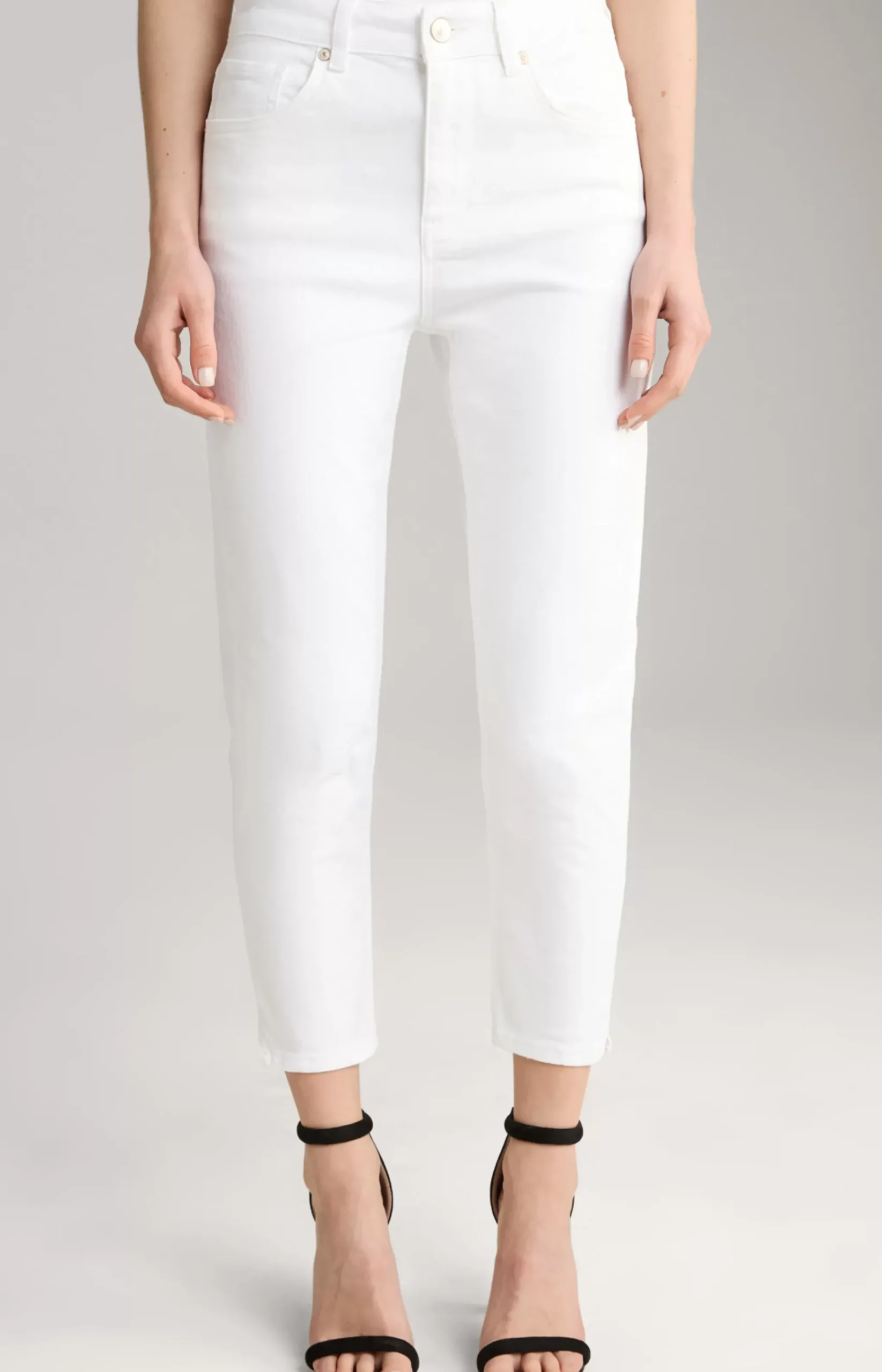 Tapered Jeans in White