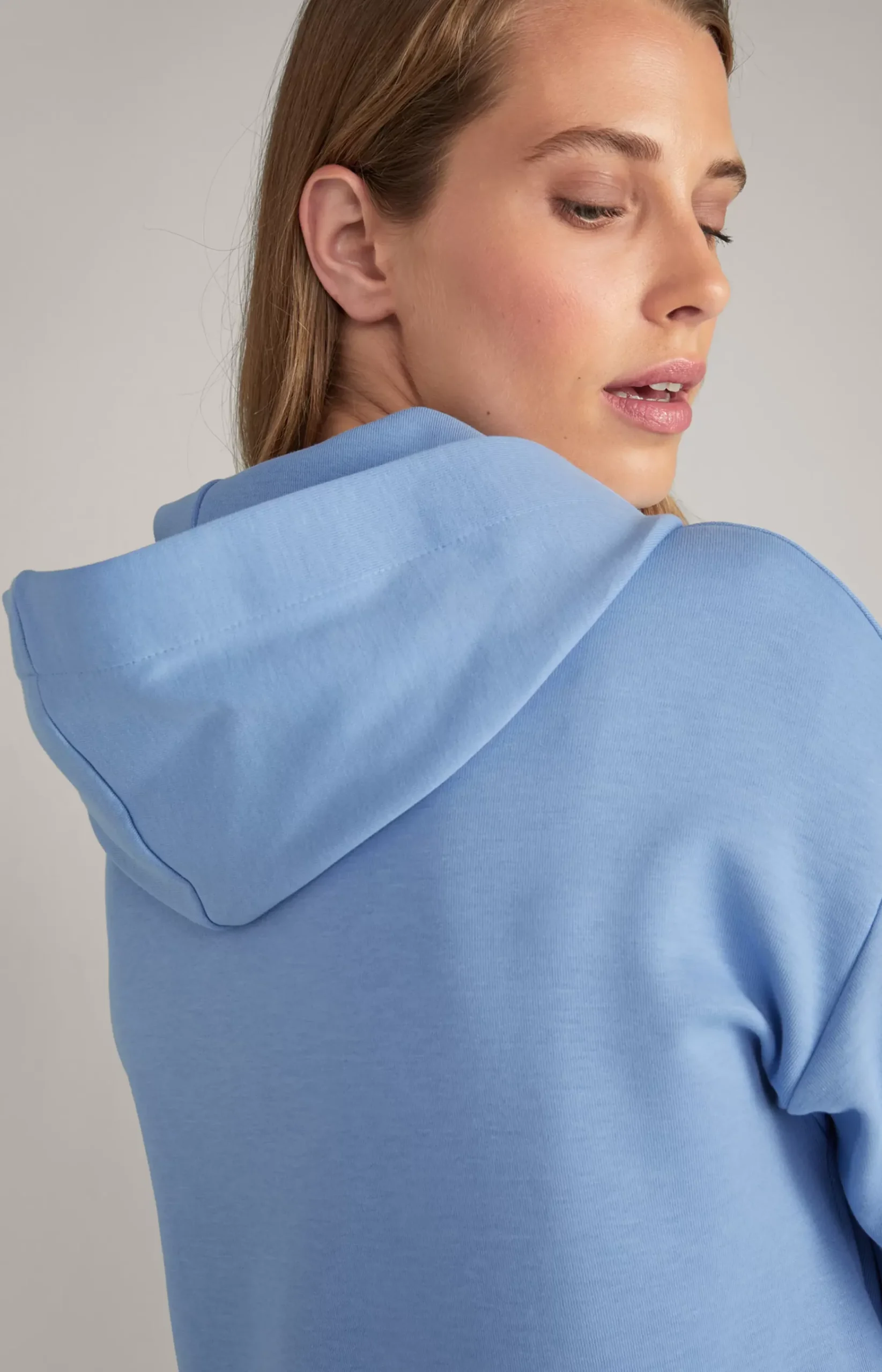 Tasta Hoodie in Light Blue
