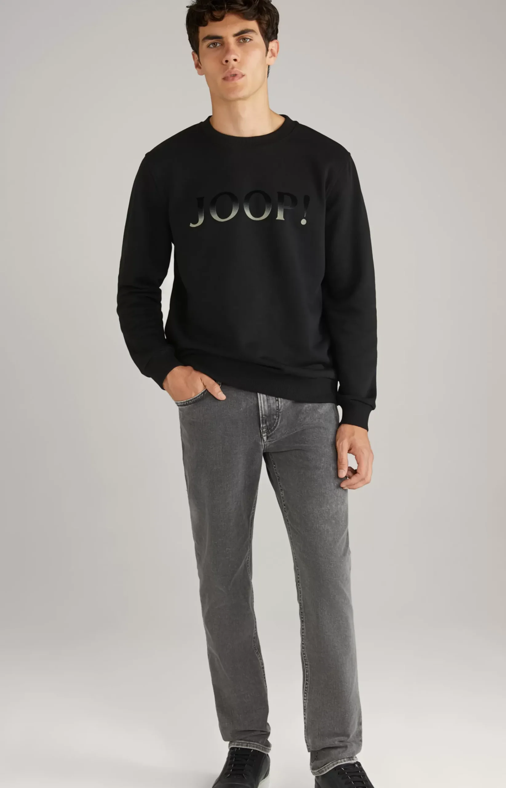 Theseus Sweatshirt in Black