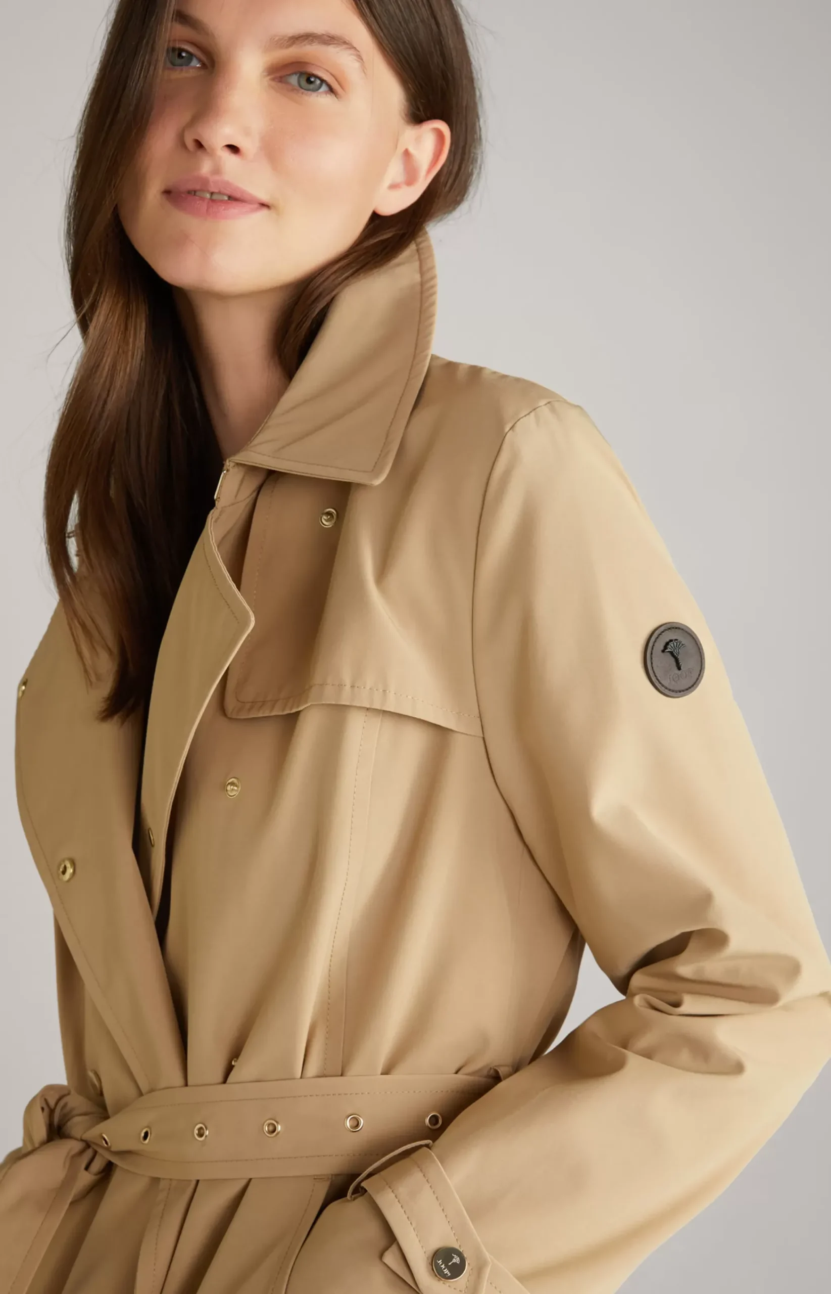 Trench Coat in Beige