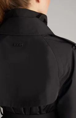 Trench Coat in Black