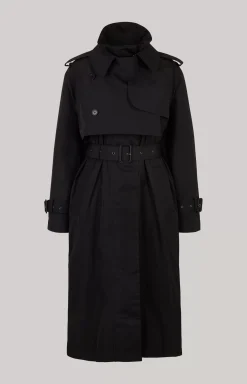 Trench Coat in Black