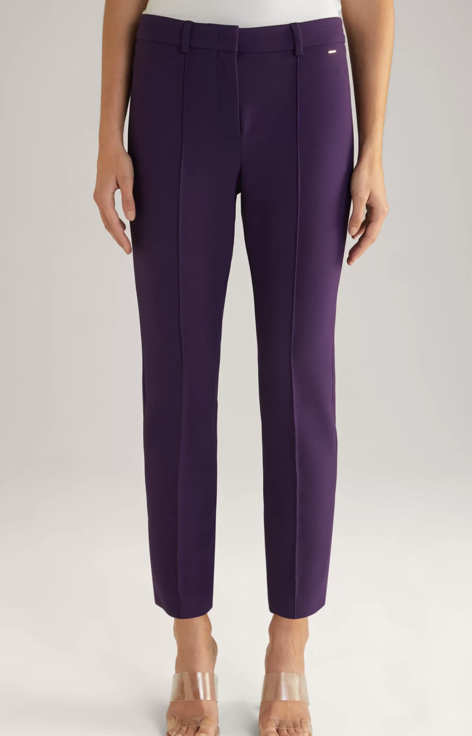 Trousers in Purple