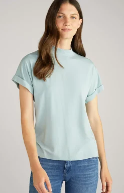 T-shirt in Mint Green