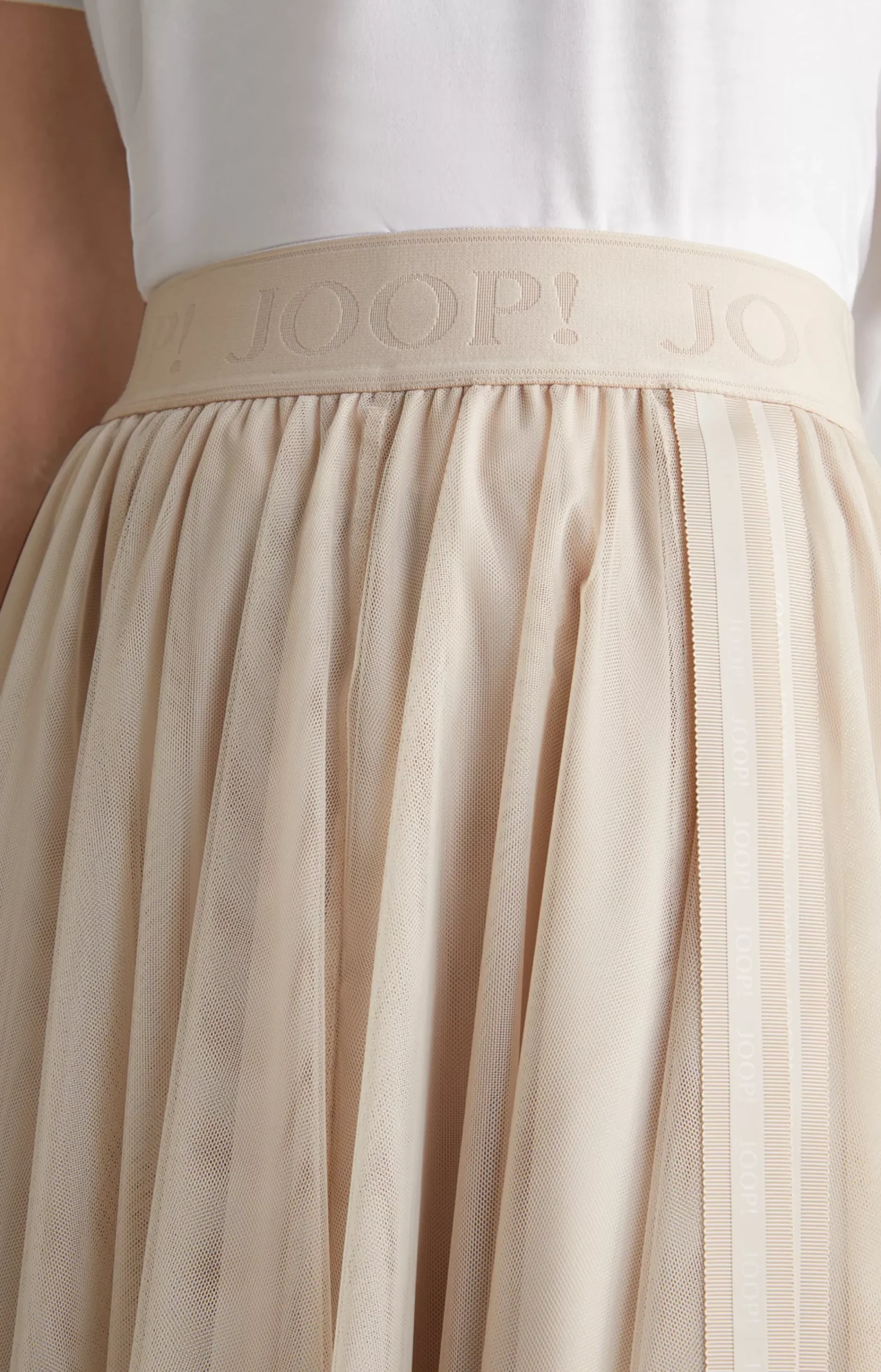 Tulle Skirt in Nude