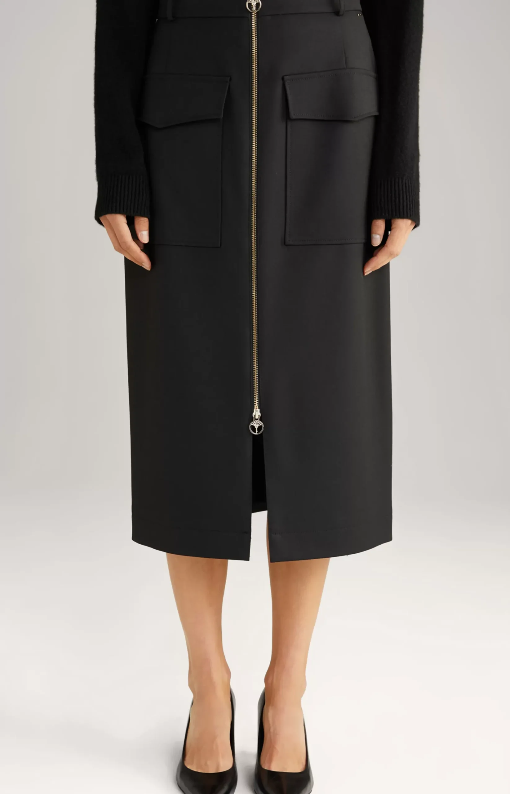 Twill Skirt in Black