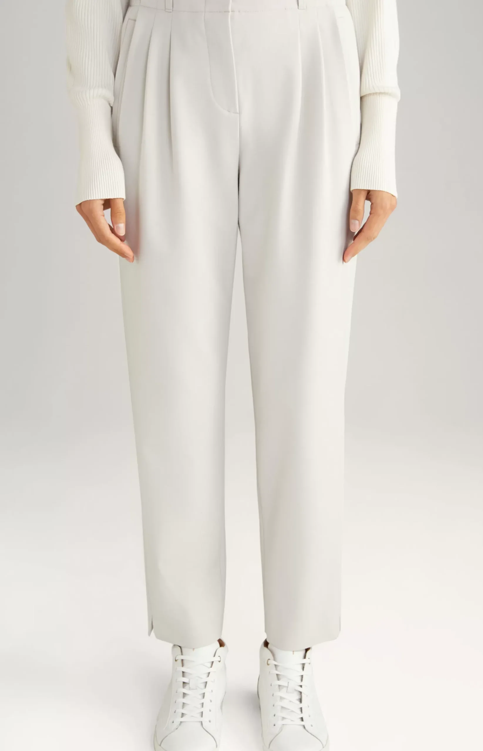Twill Trousers in Grey/Beige