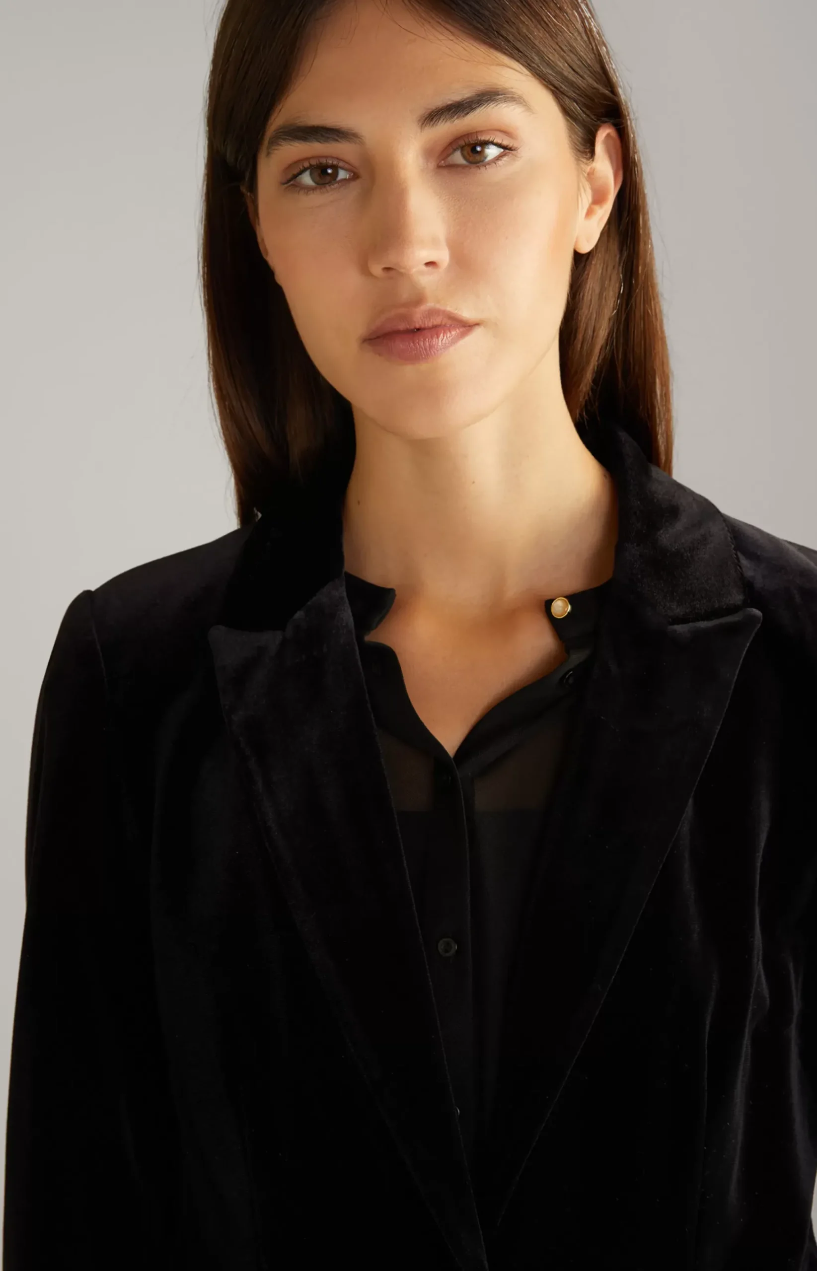 Velvet Blazer in Black