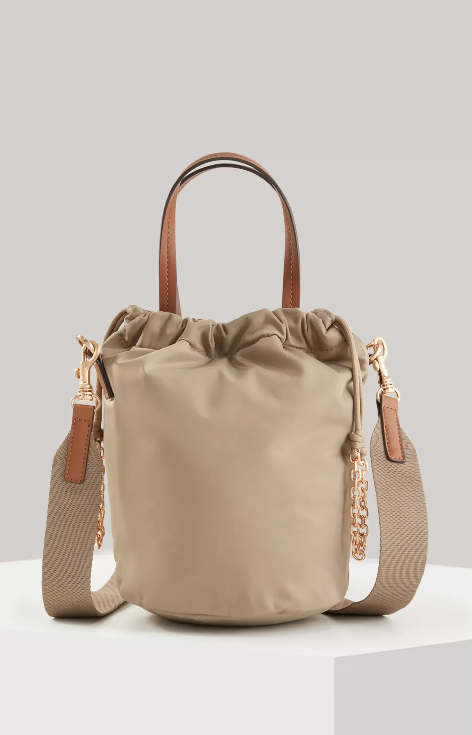 Vita Puro Donna Handbag in Beige