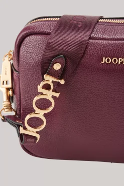 Vivace Cloe Shoulder Bag in Violet