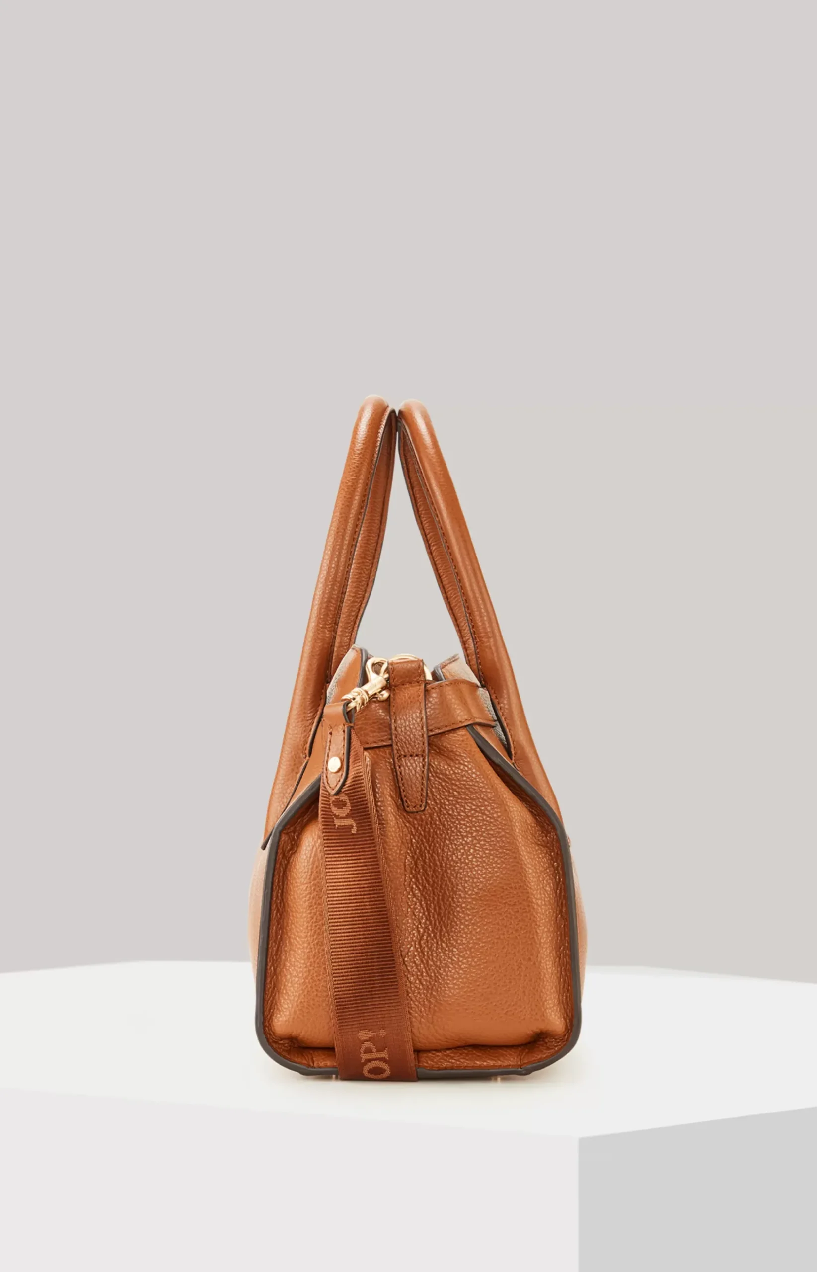 Vivace Giulia Handbag in Brown
